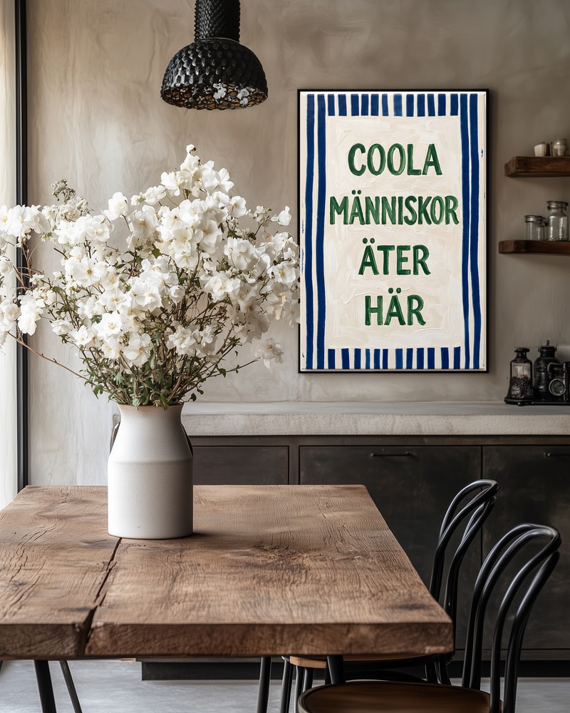 Cool People Eat Here