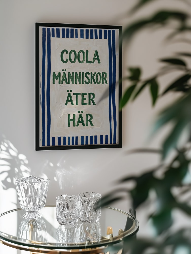 Cool People Eat Here