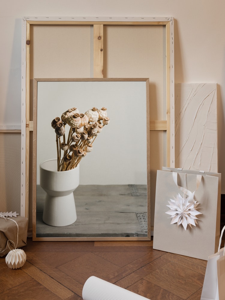 Natural Poppy Pods Vase