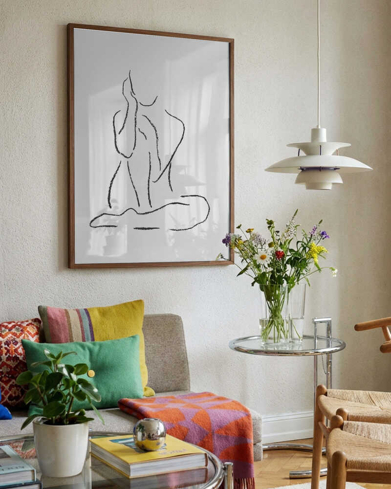 Elegant Seated Form