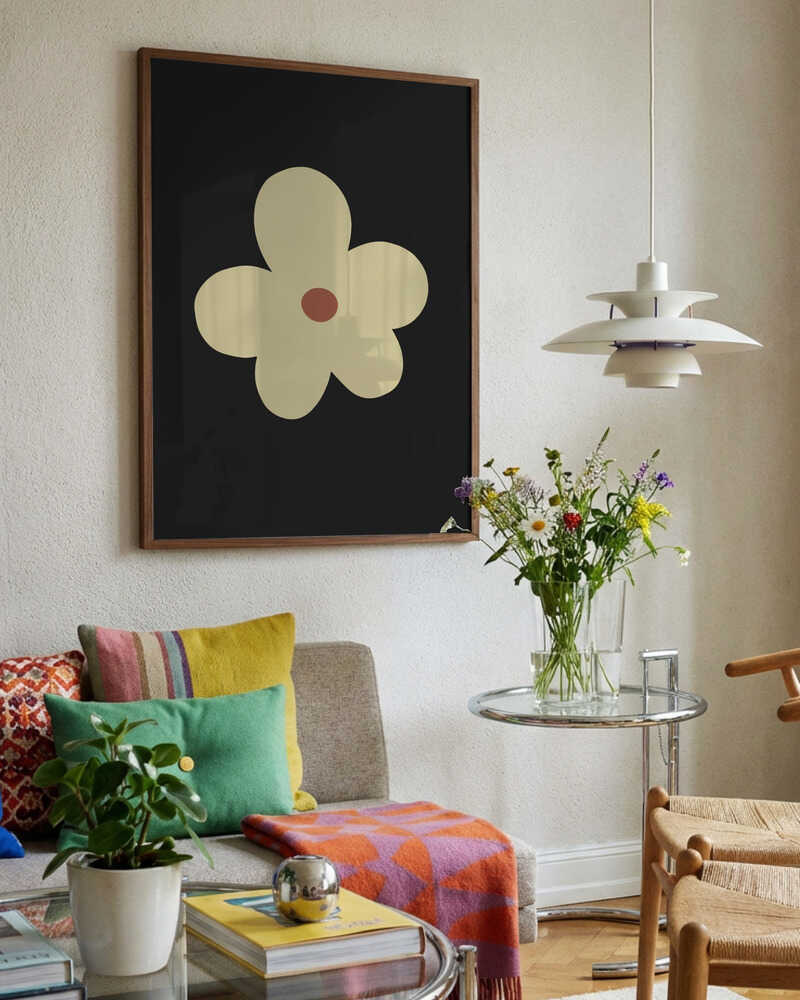 Minimal Cream Bloom