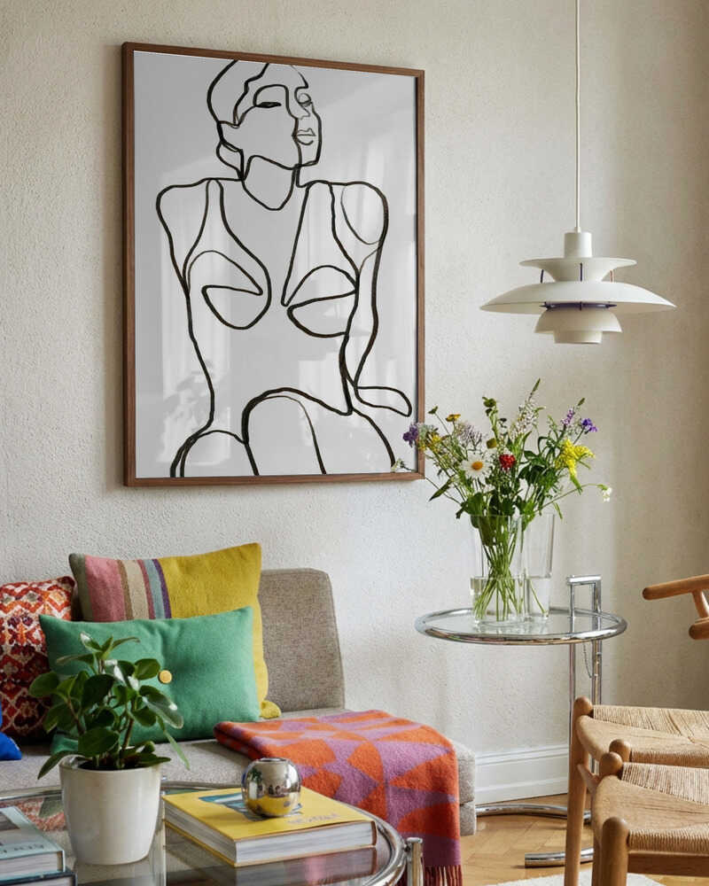 Continuous Line Woman