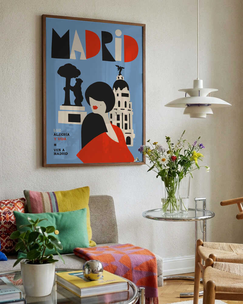 Retro Madrid City Woman